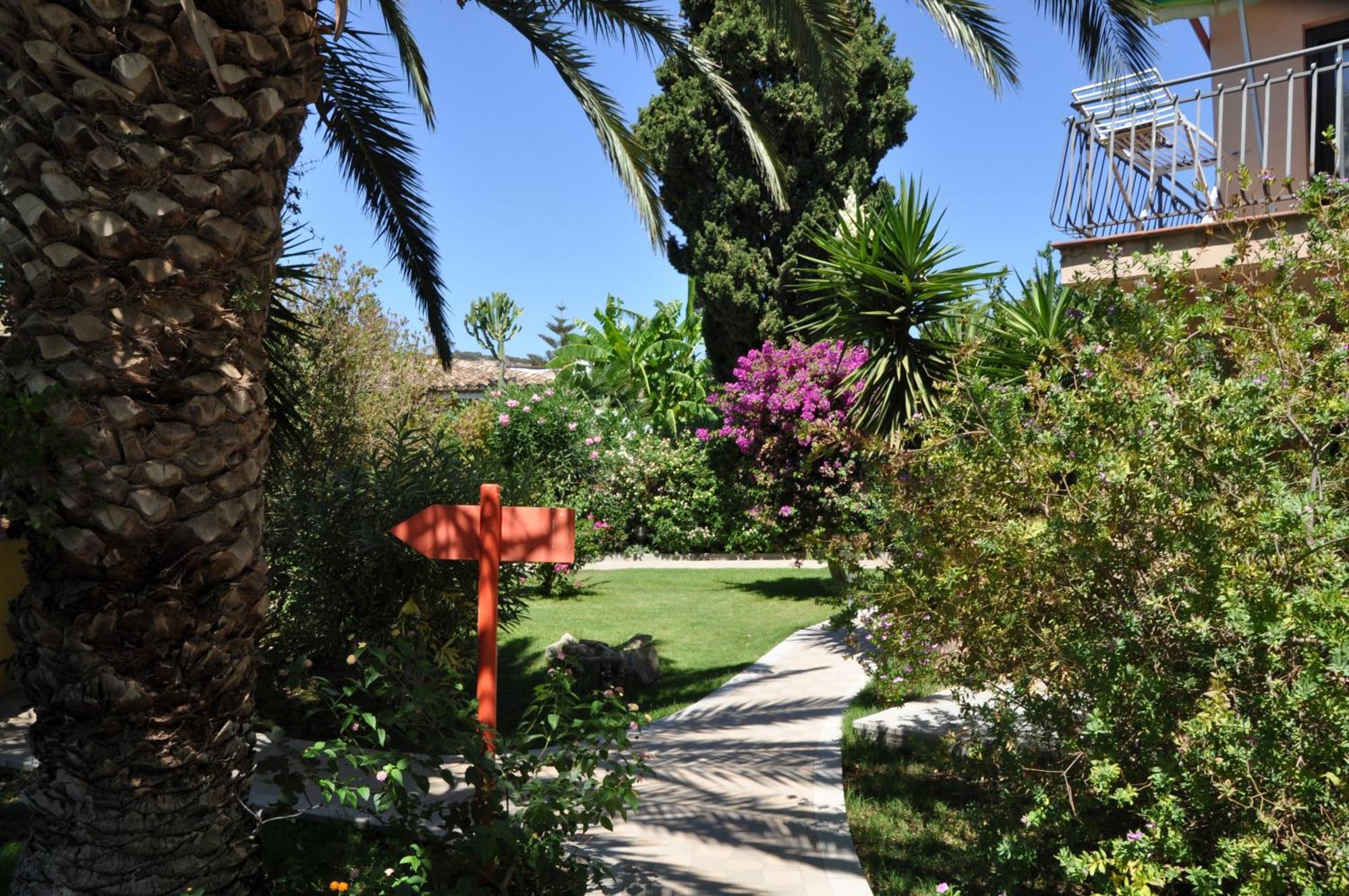 Green Village Resort Villasimius Extérieur photo